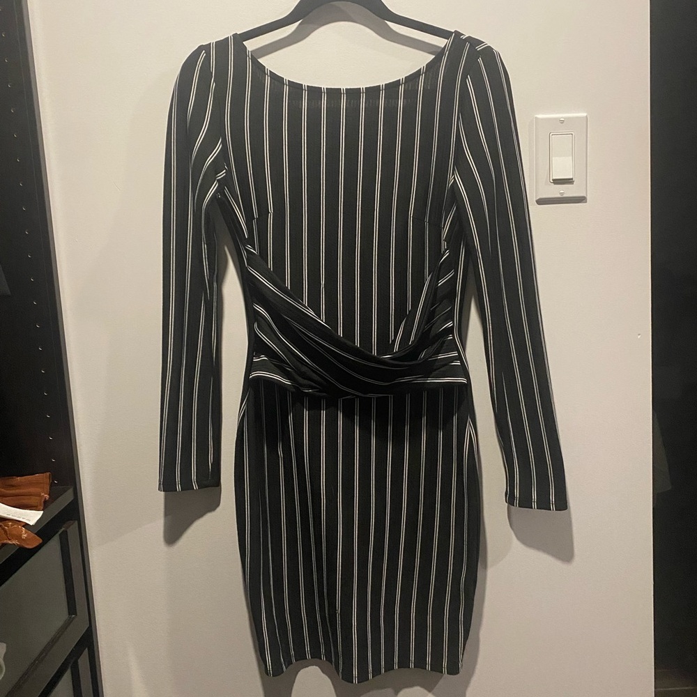 DYNAMITE DRESS striped black and white